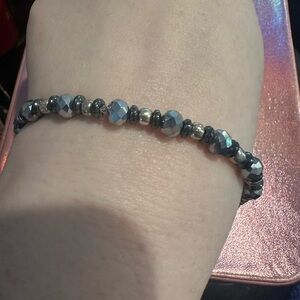Sophisticated Silver and Black Beaded Bracelet